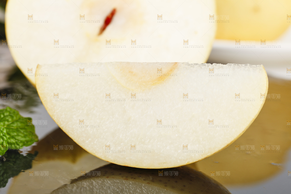 石板上的甘肃皇冠梨