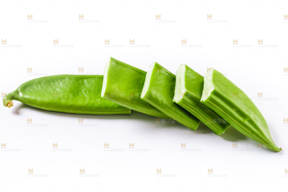 白底上放着刀豆