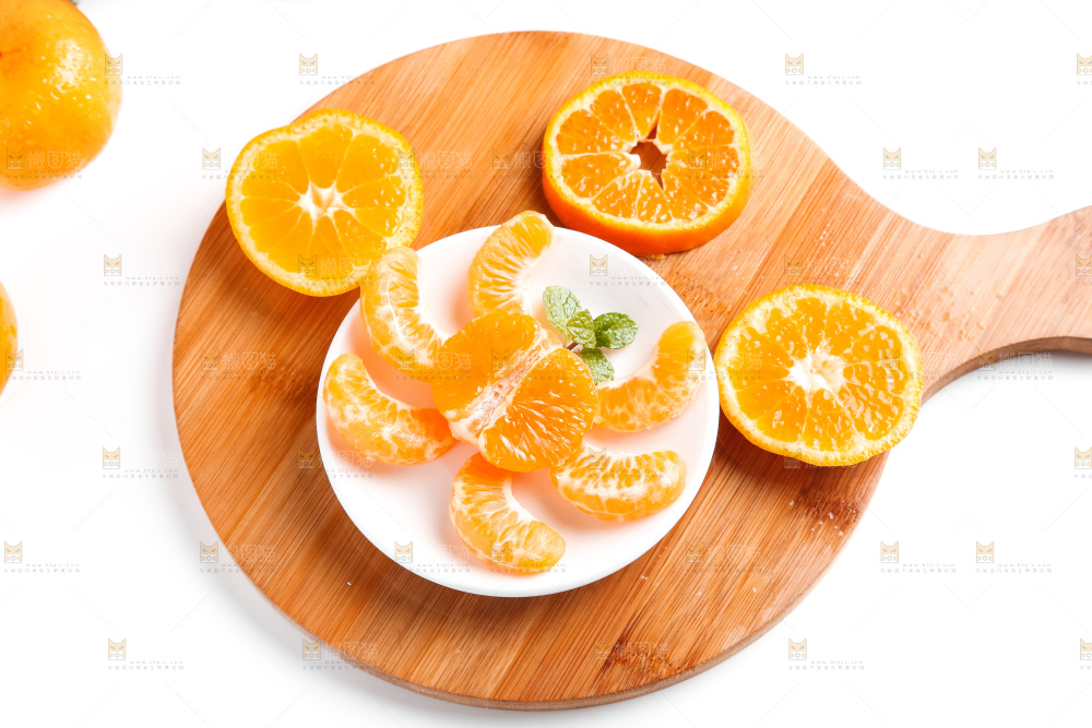 木板上放着广西椪柑