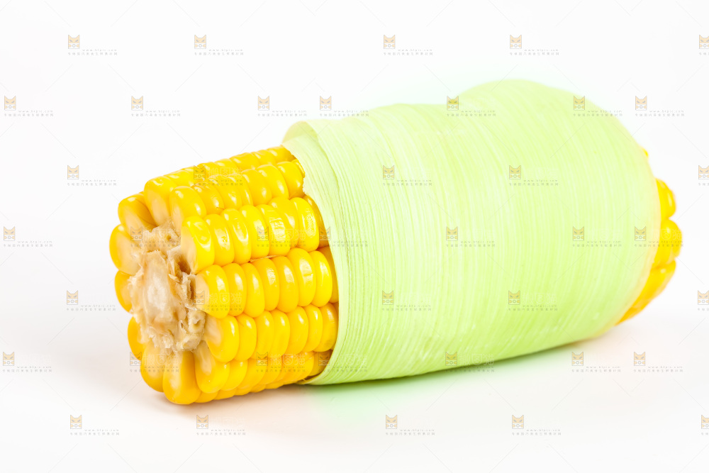 白底上的黄玉米