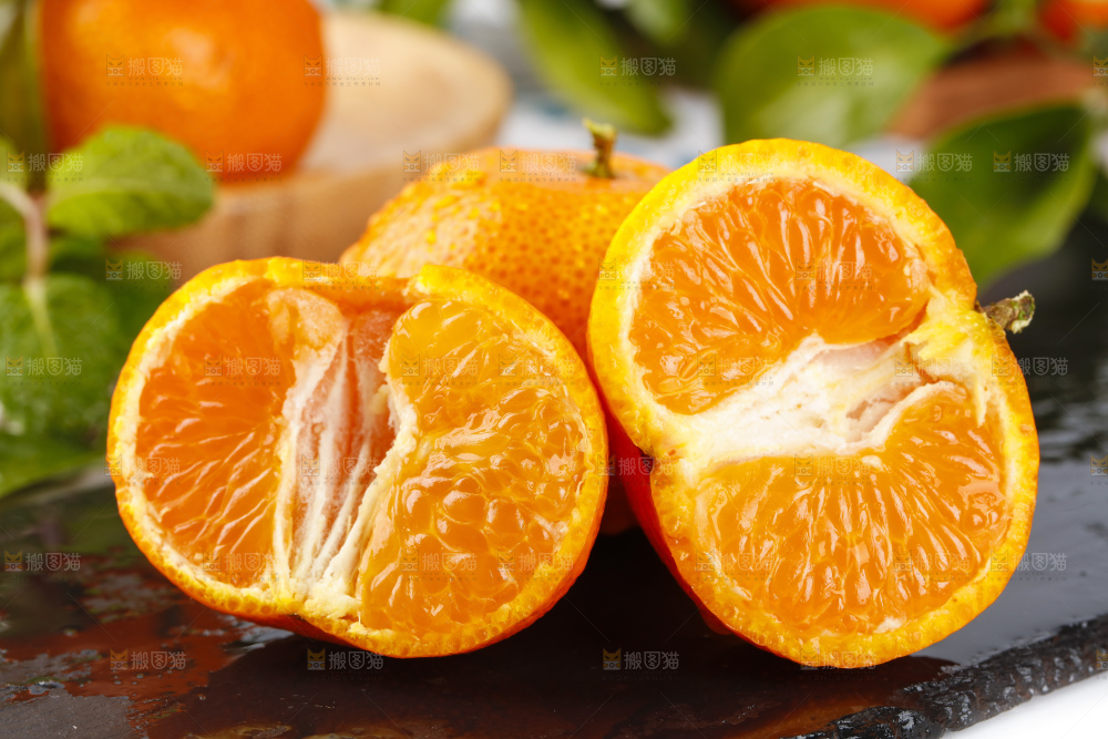 黑石板上的广西砂糖橘