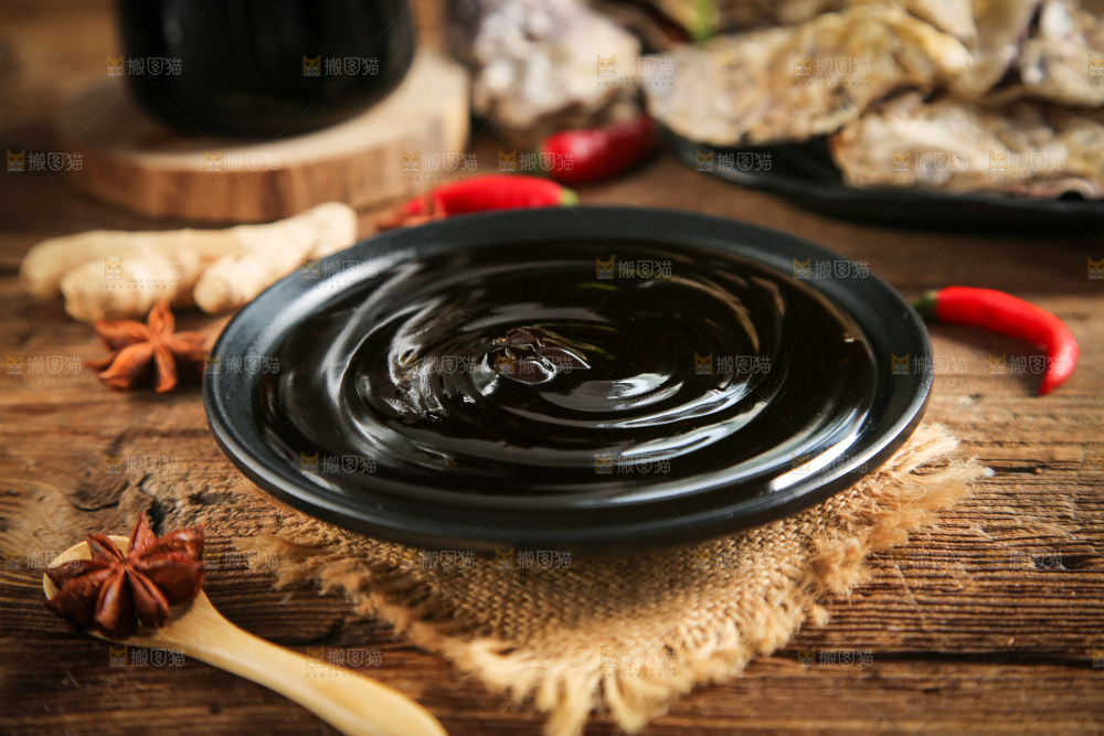 盘子里的蚝油