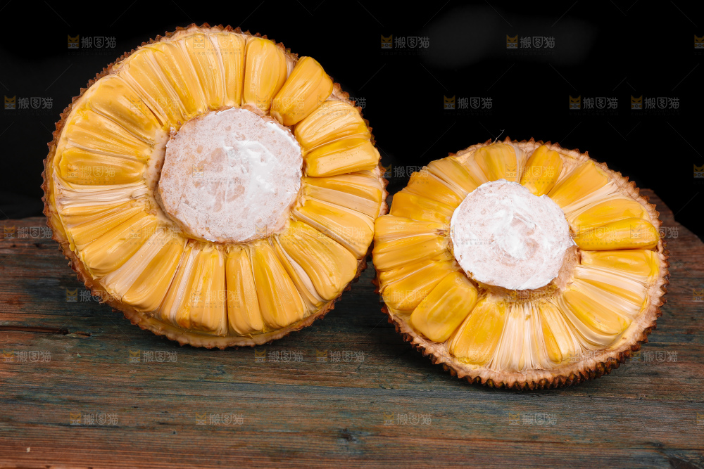 黑底上的红肉菠萝蜜