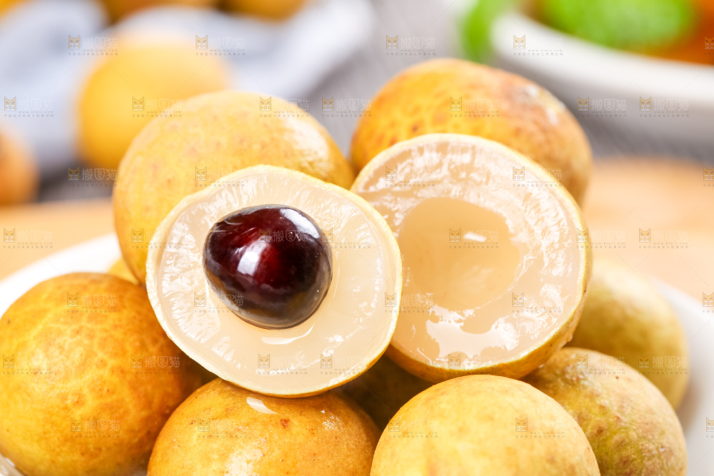 盘子里的南平龙眼