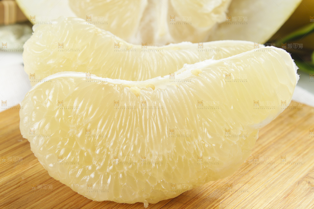 盘子里的福建白肉蜜柚