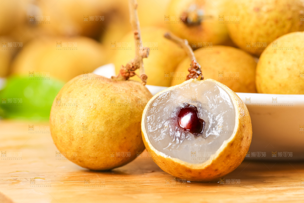 盘子里的南平龙眼