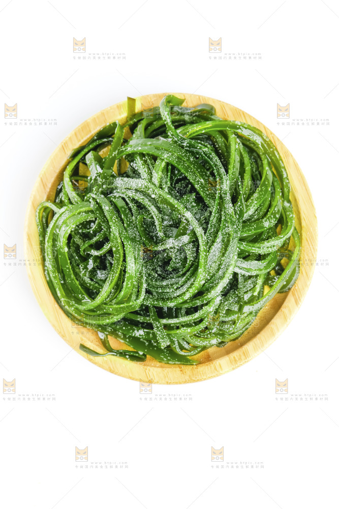 白底上放着的海带丝