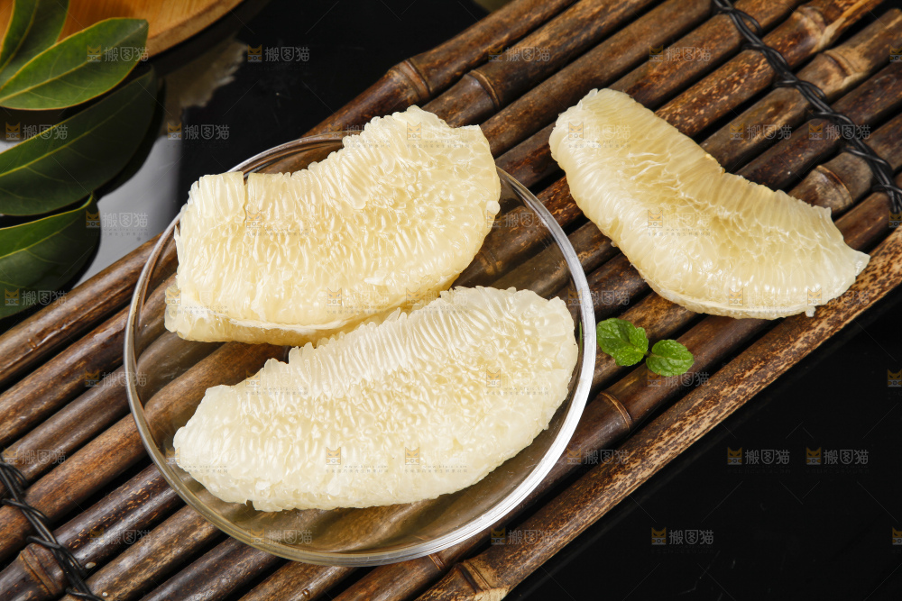 碗里装着福建白肉蜜柚