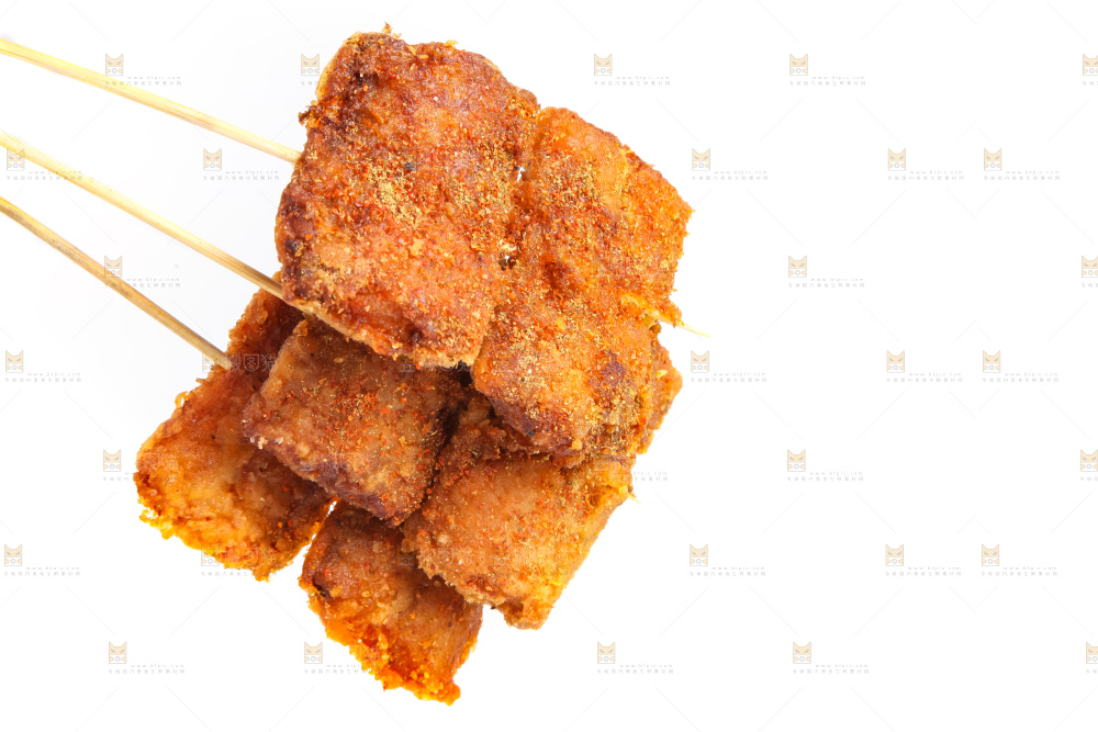 签子上穿着香酥带鱼