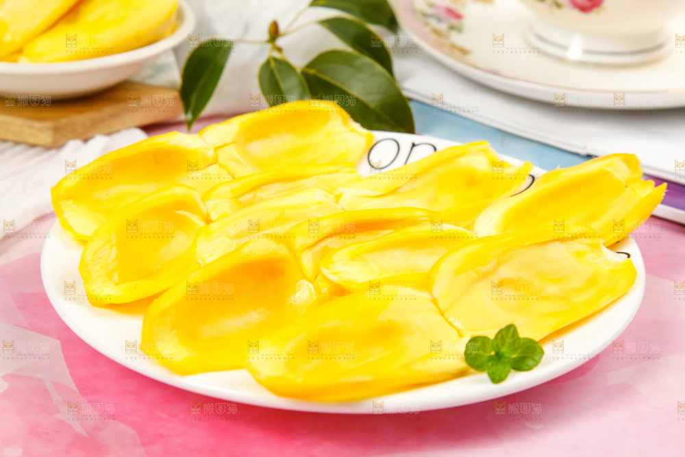 盘子里的泰国黄心菠萝蜜