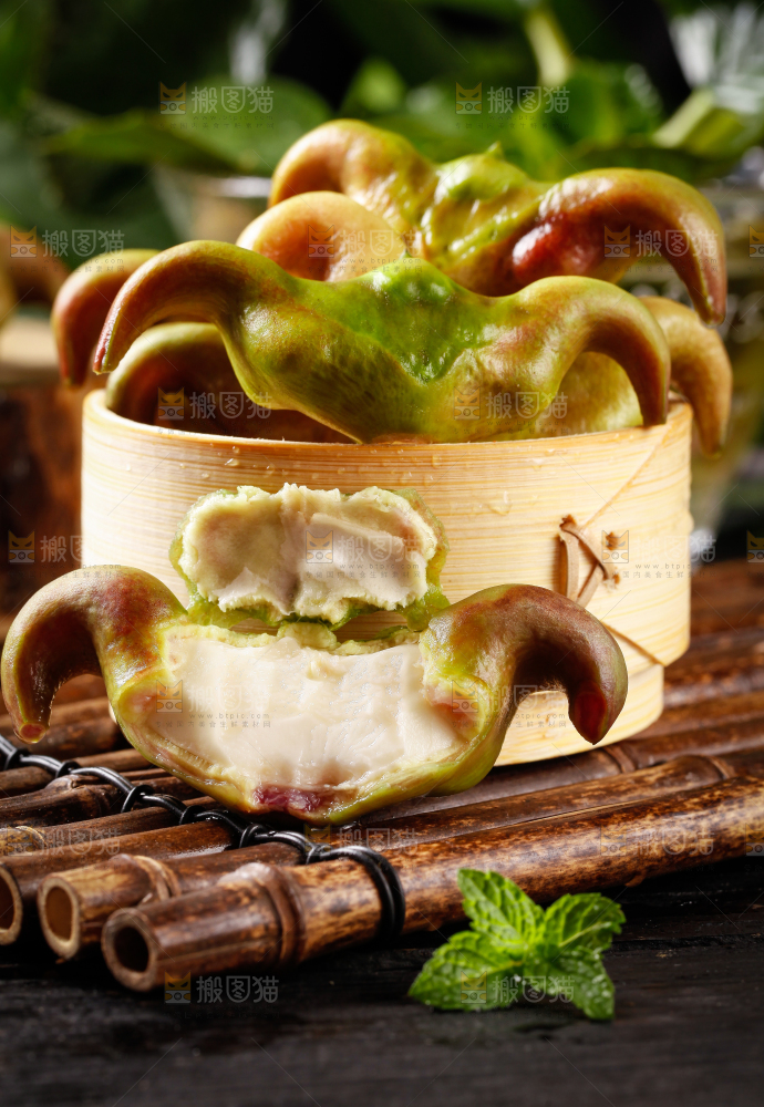 竹底上的菱角