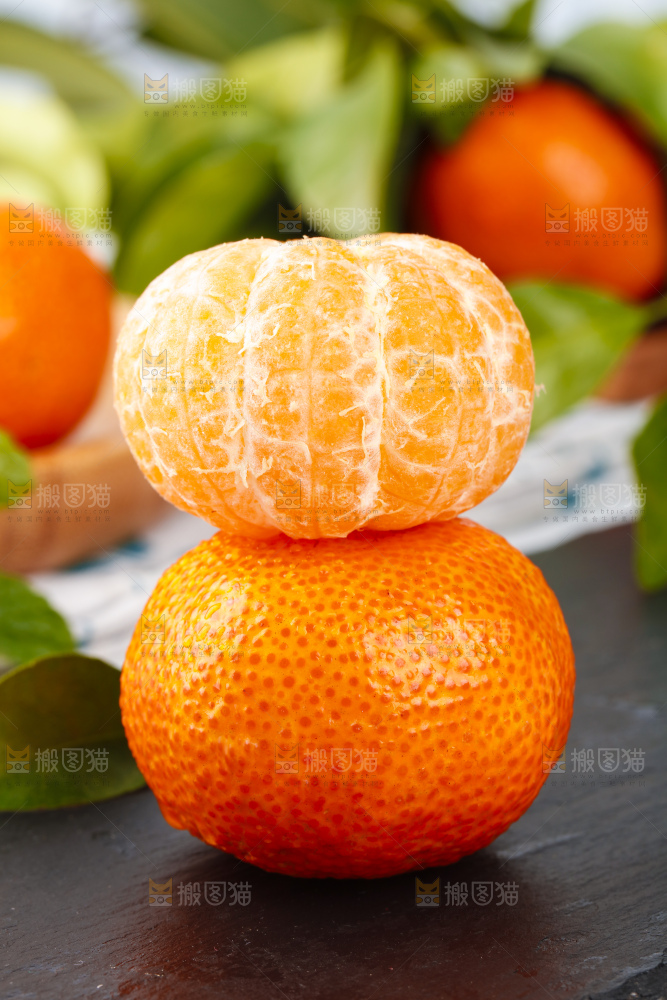 黑石板上的广西砂糖橘