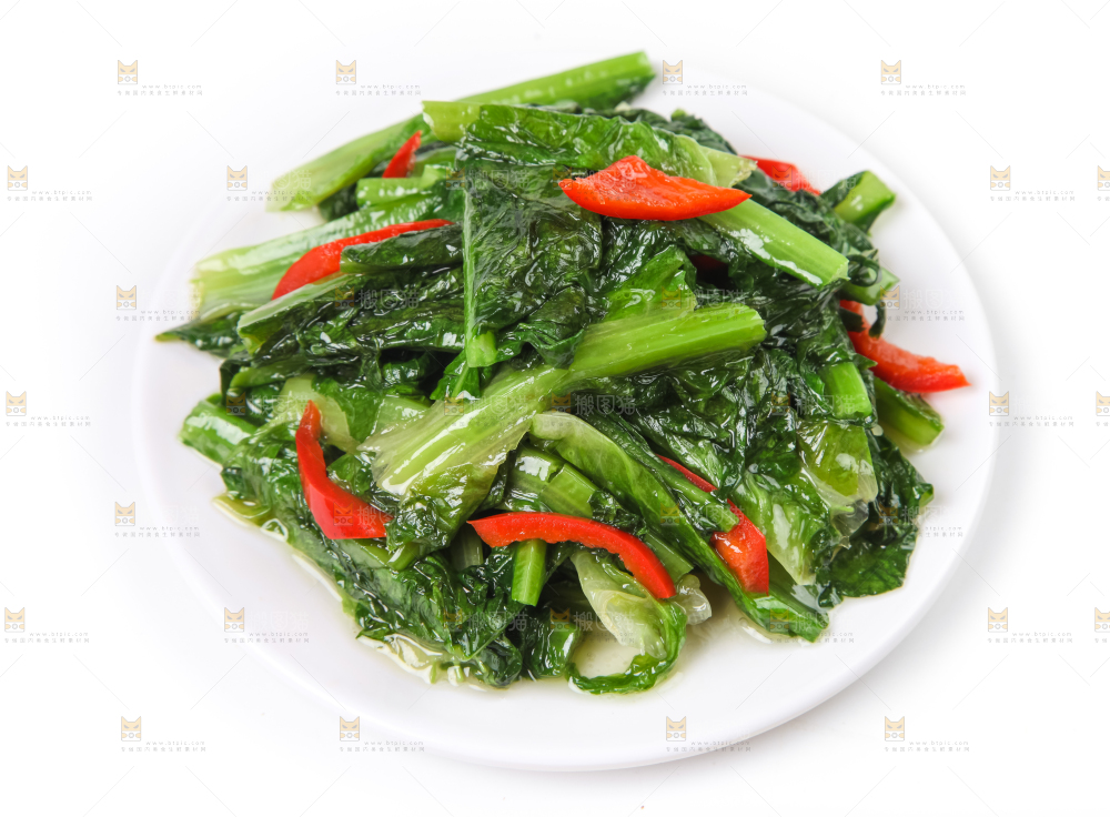 盘子里的炒莴笋叶