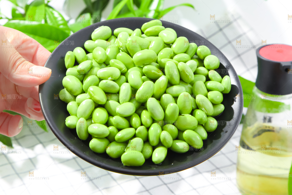 盘子里装着青豆