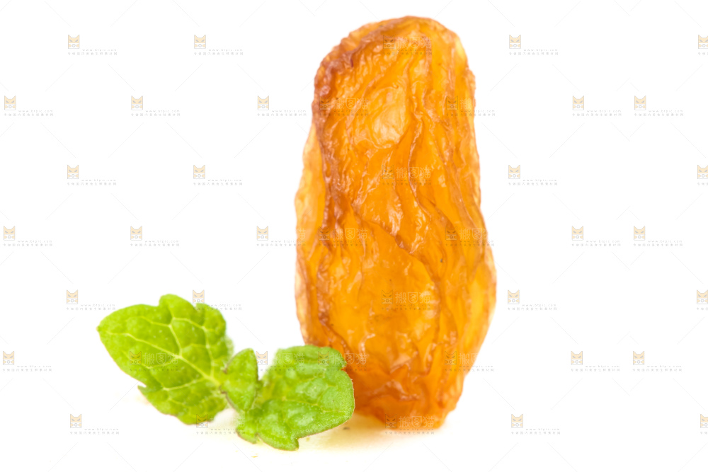 白底上放着黄葡萄干