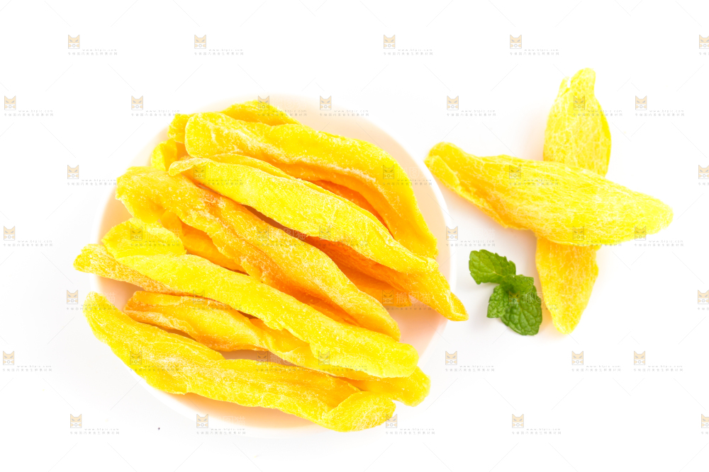 盘子里装着芒果片