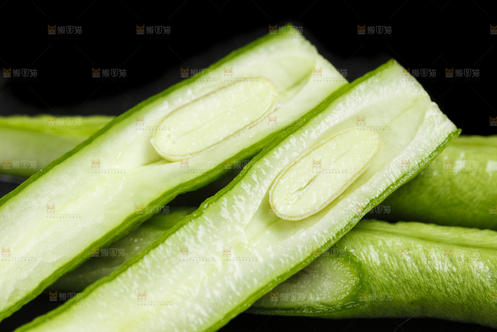 黑底上的长豇豆