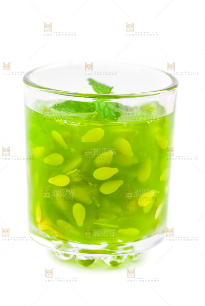 杯子里装着火参果果汁