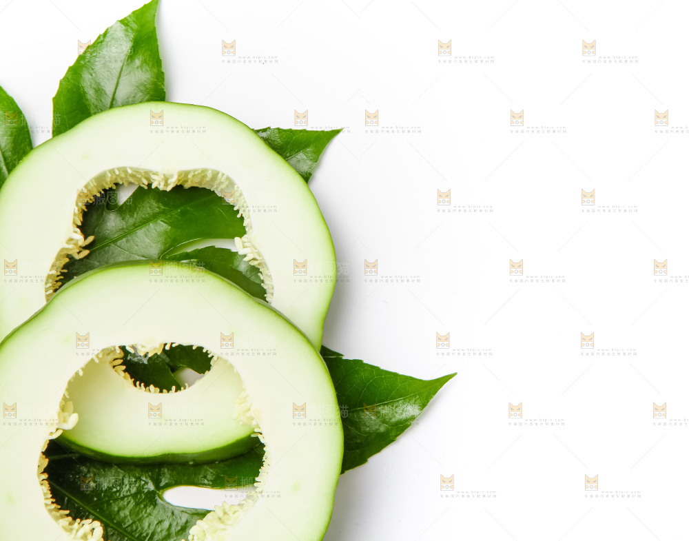 浅底上放着广西青木瓜