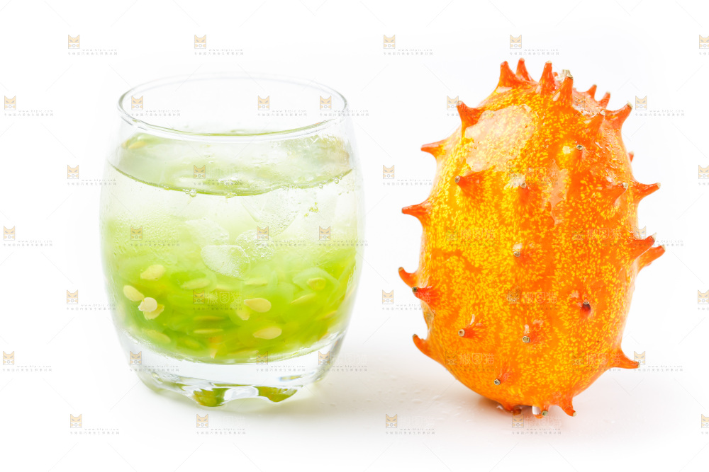 杯子里装着火参果果汁