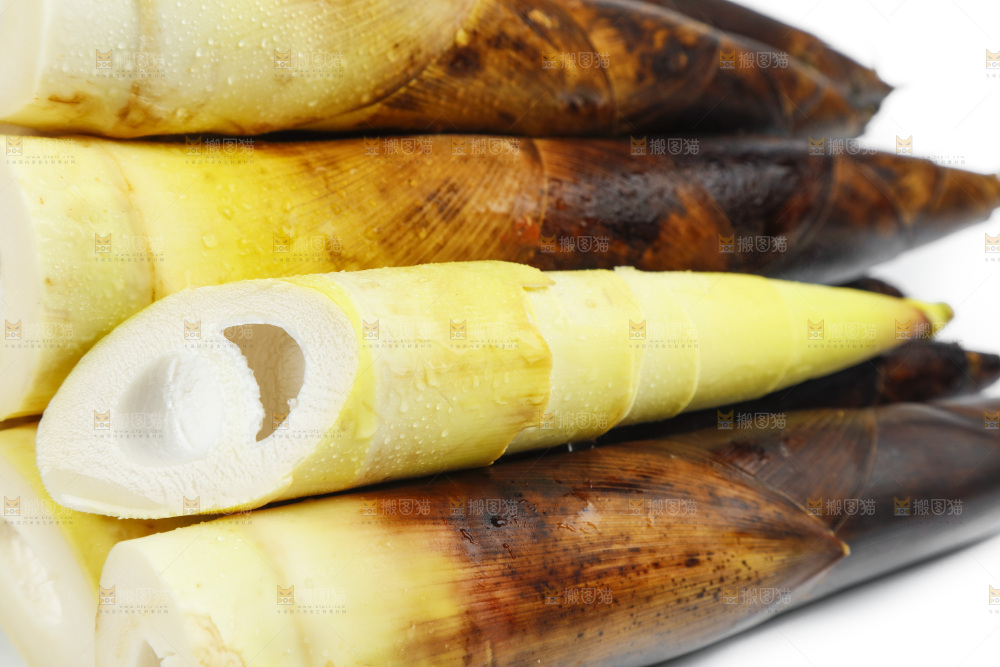 白底上放着一堆临安春笋