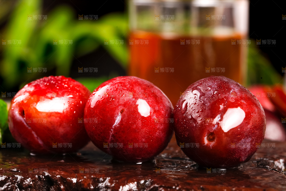 深底上的加州大西梅