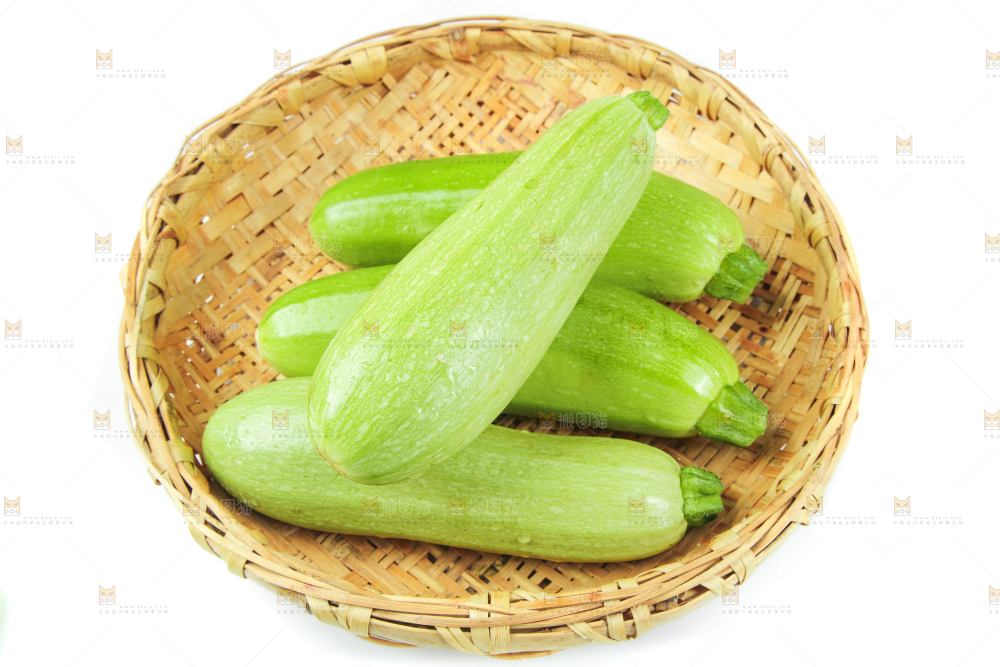 篮子里的西葫芦