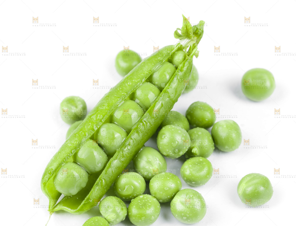 白底上堆放着豌豆