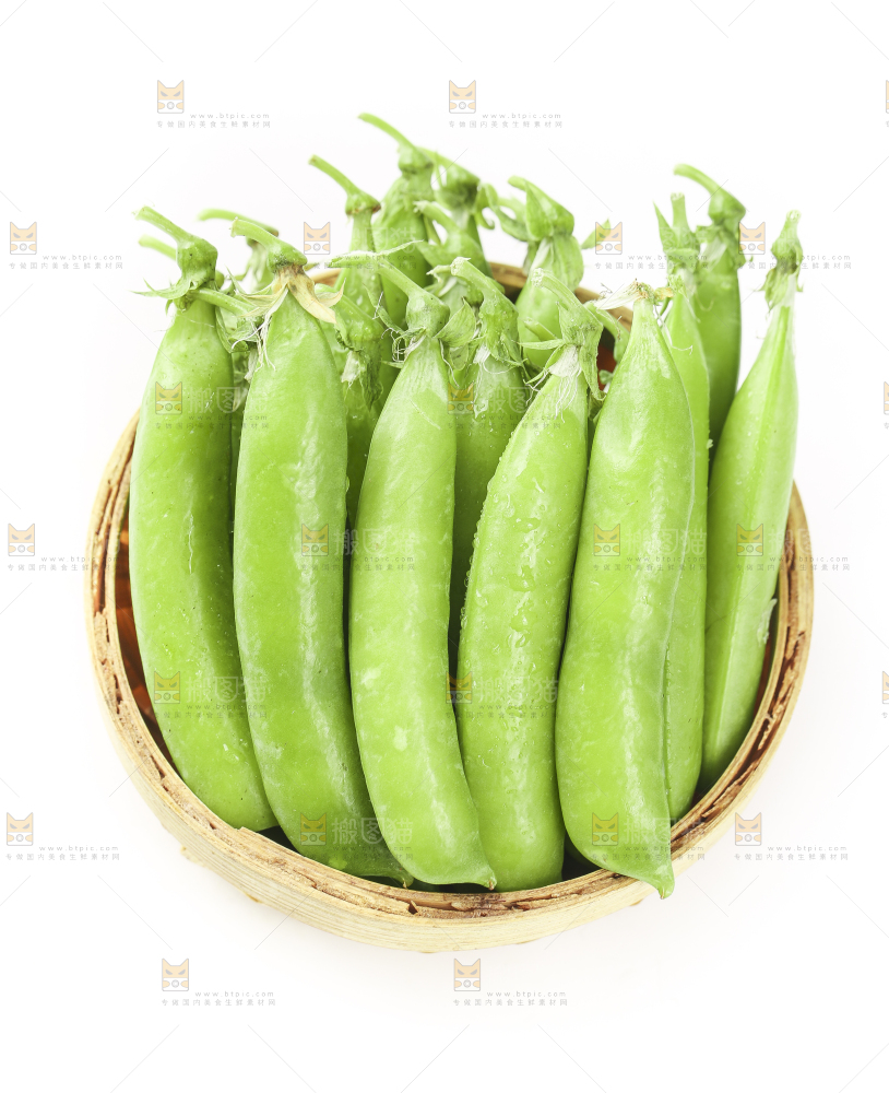 篮子里的新鲜豌豆荚