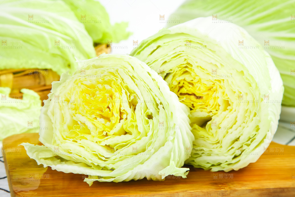 木底上放着大白菜