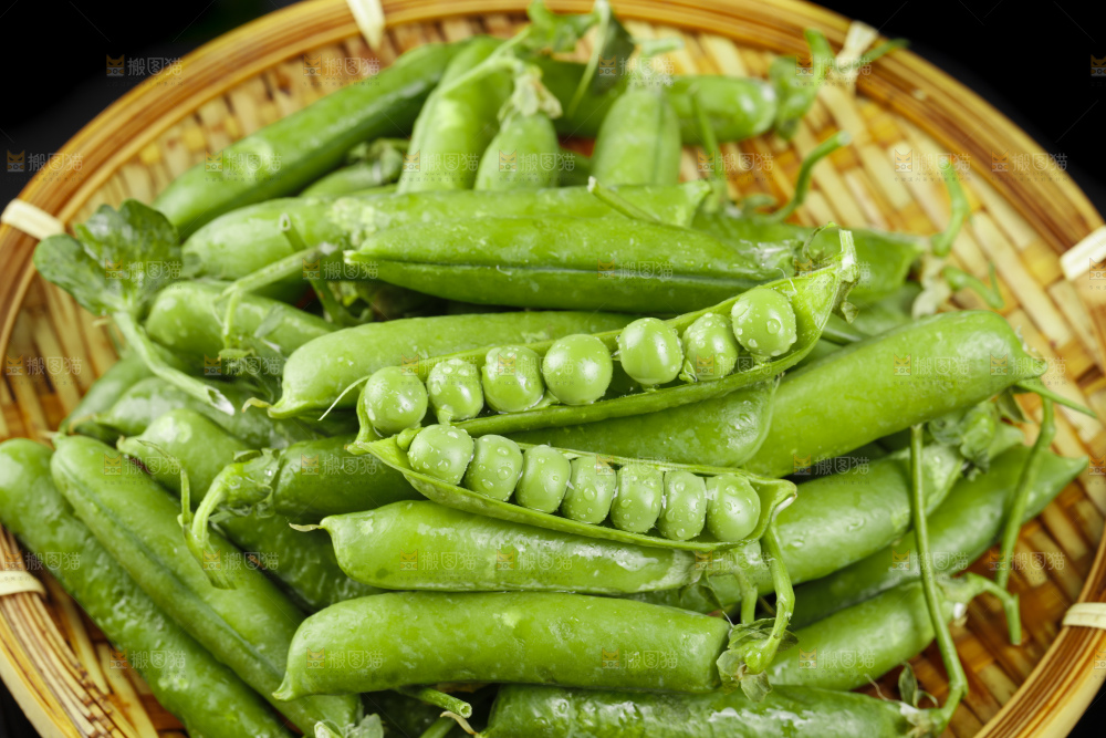 篮子里装着豌豆