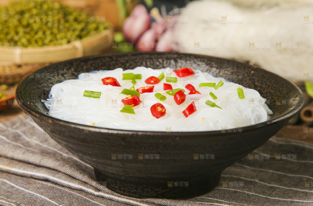碗里装着粉丝