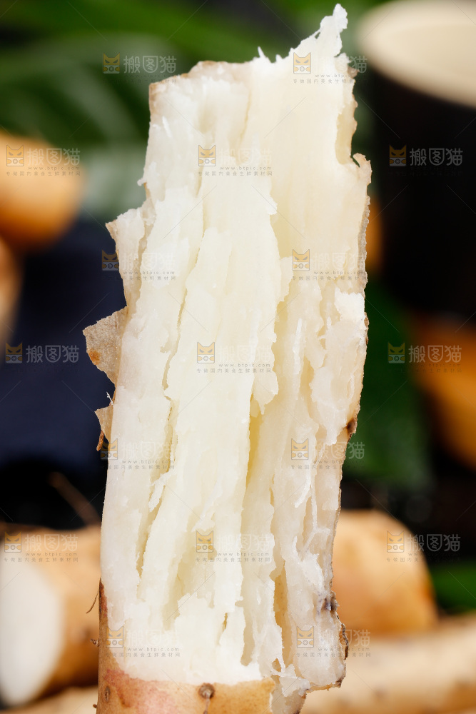 深底上摆放着铁棍山药