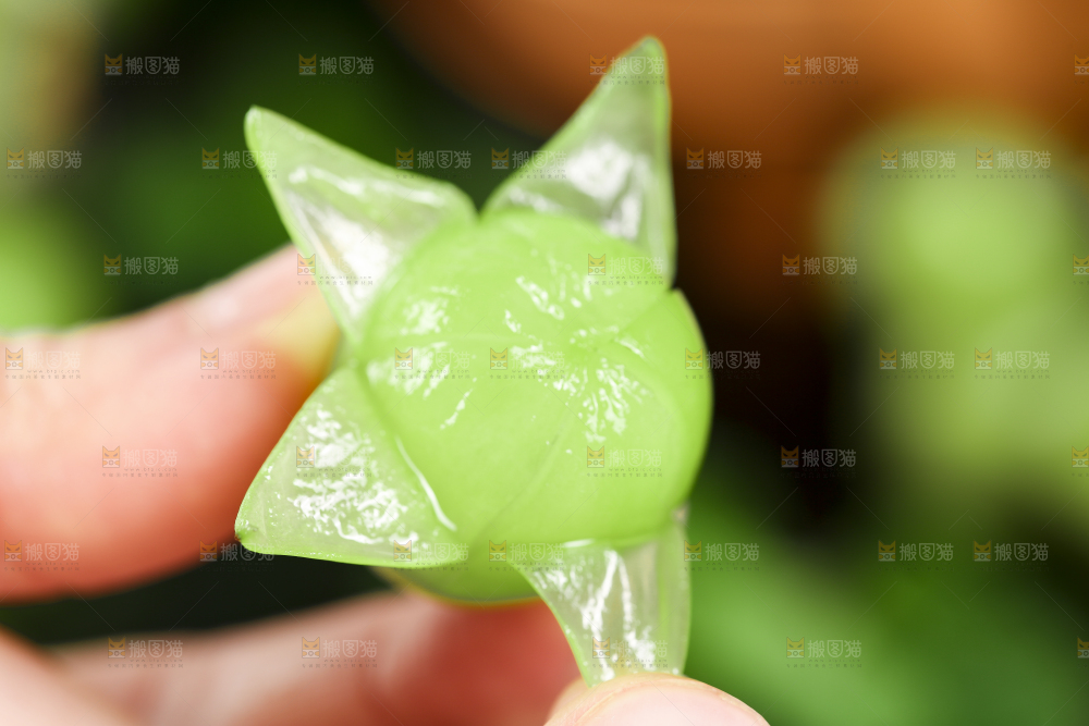 剥皮的的无籽青提