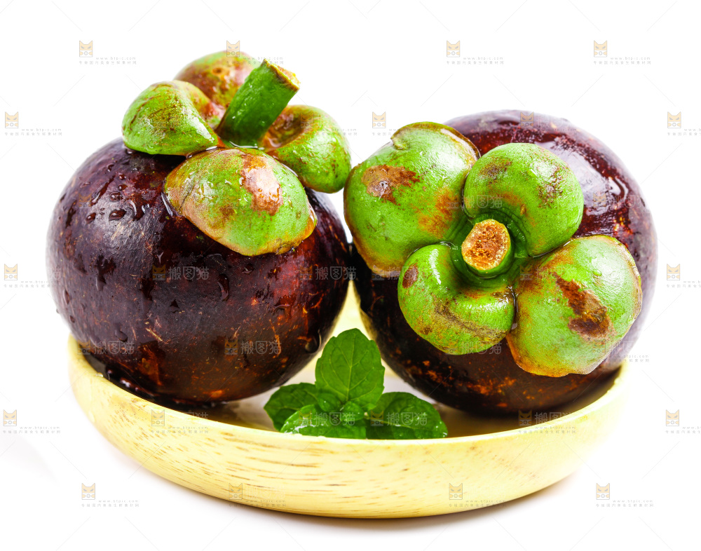 白底上放着泰国山竹