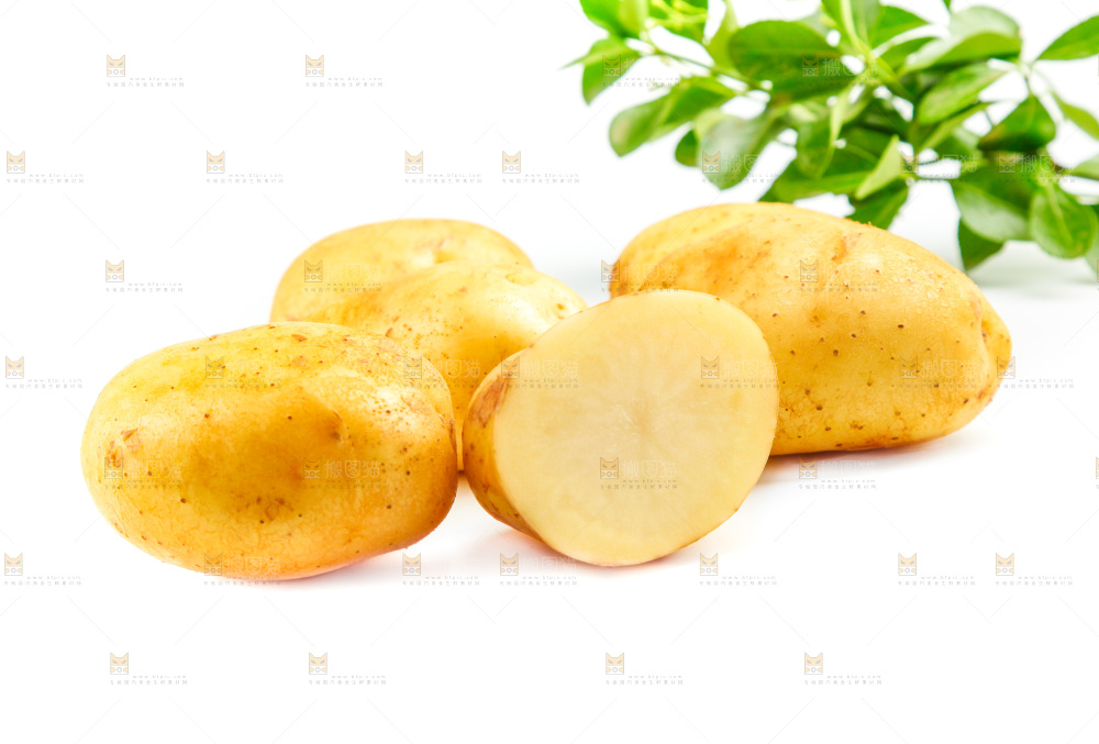 白底上放着云南黄心土豆