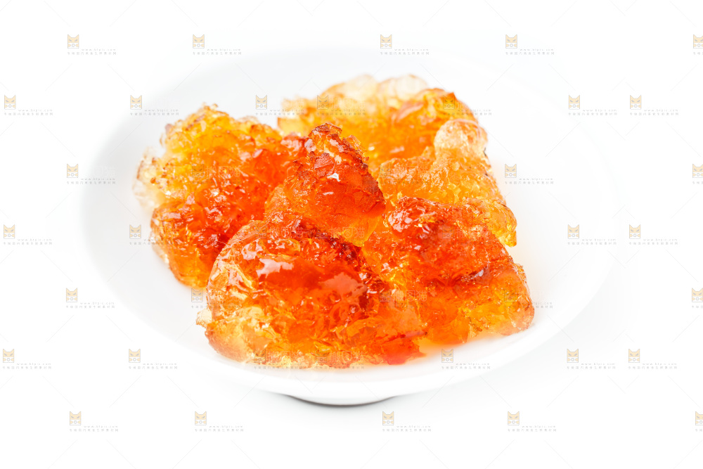 白底上的桃胶