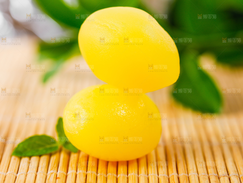 木底上的潮汕黄橄榄