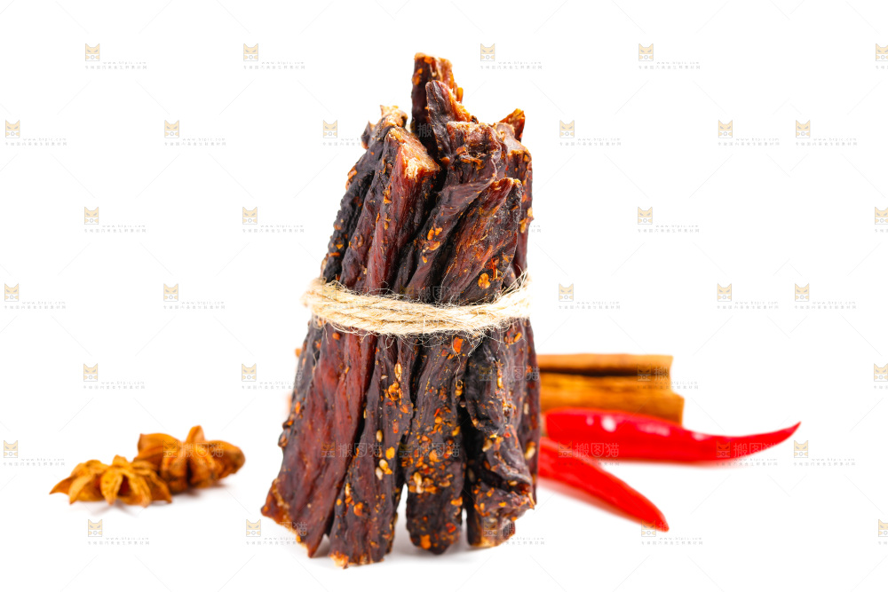 白底上的牛肉条