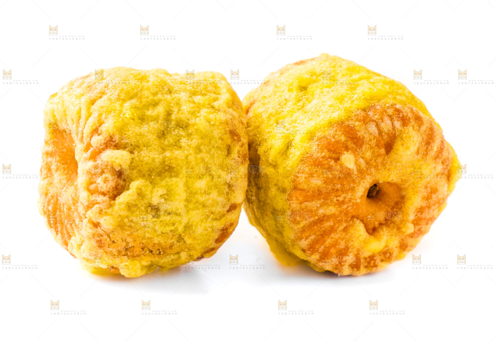白底上的绿豆饼