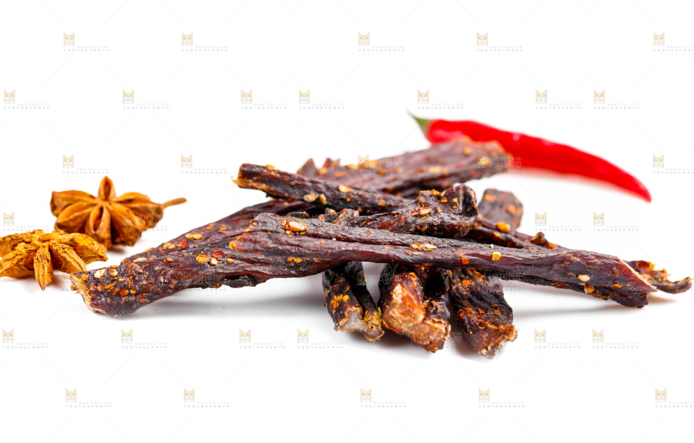 白底上的牛肉条