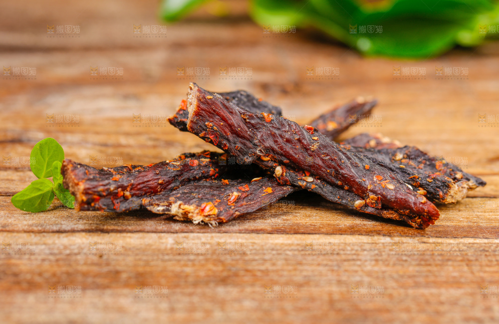 木底上的牛肉干