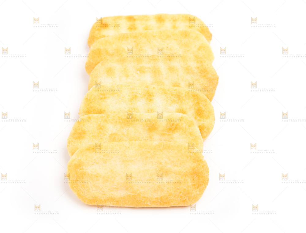 雪饼放在白底上