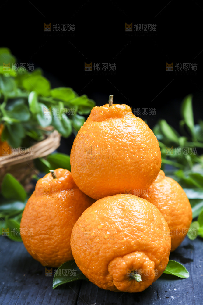 深底上的丑橘