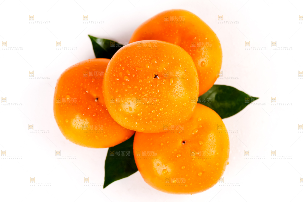 白底上一堆巧克力柿子