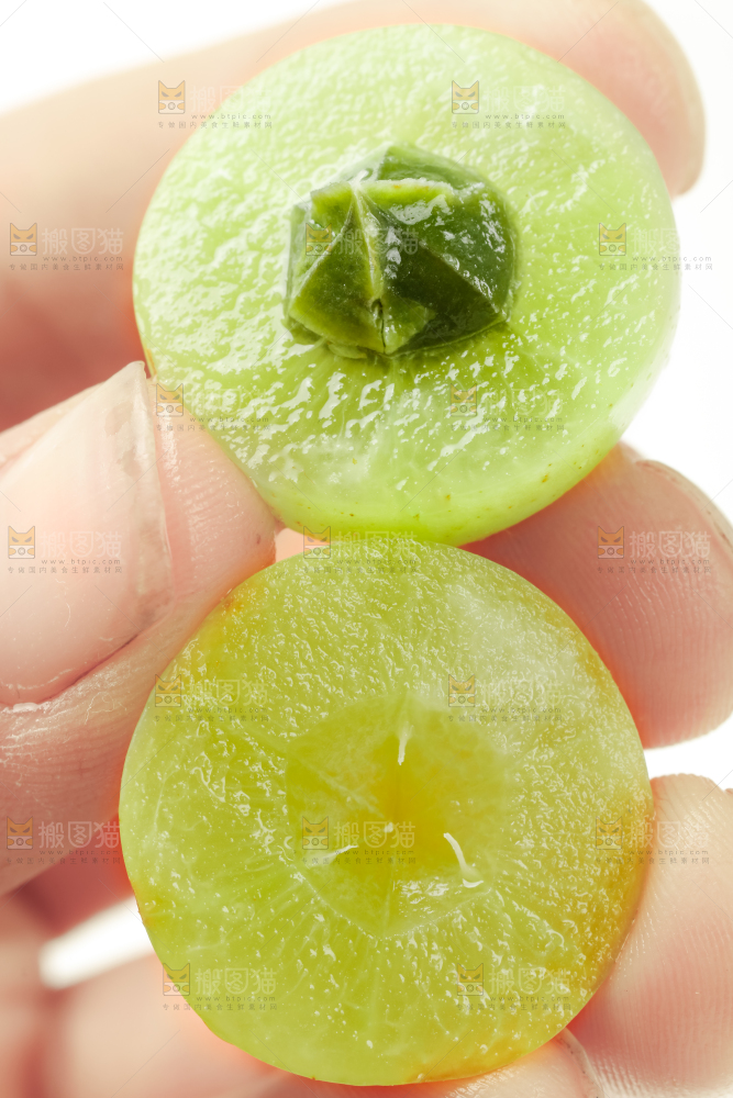 白底上的潮汕油甘果