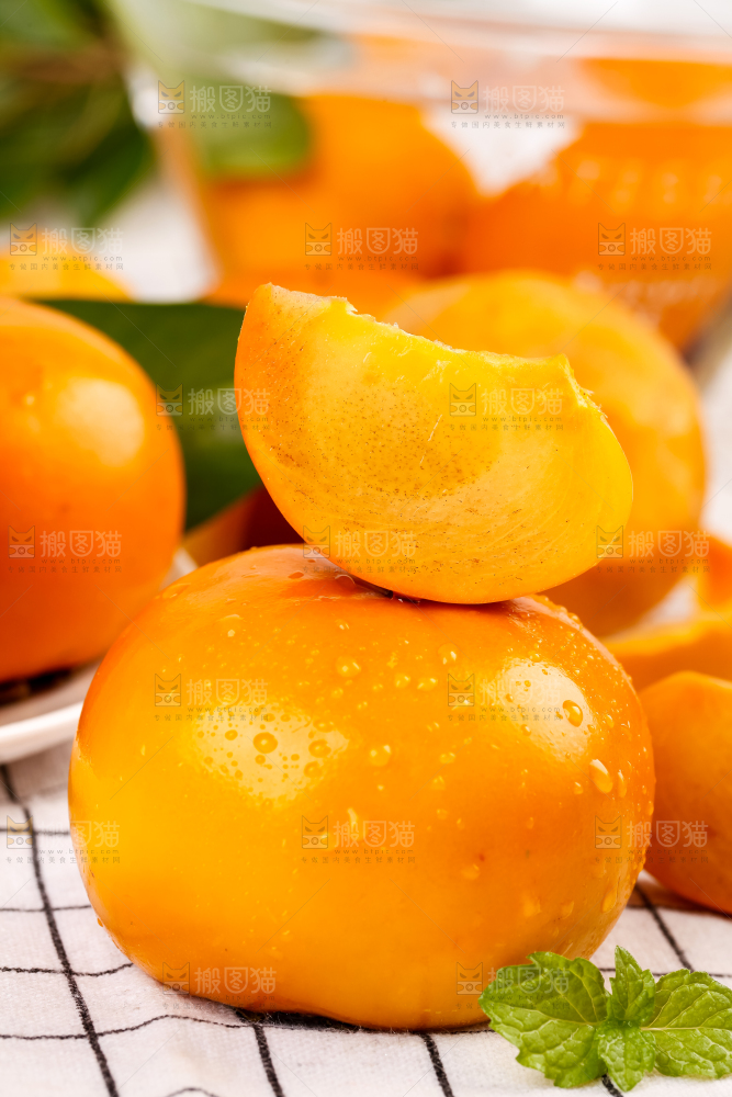 格子底上的脆柿