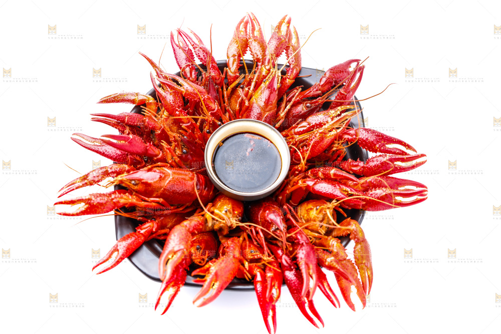 盘子里的清蒸小龙虾