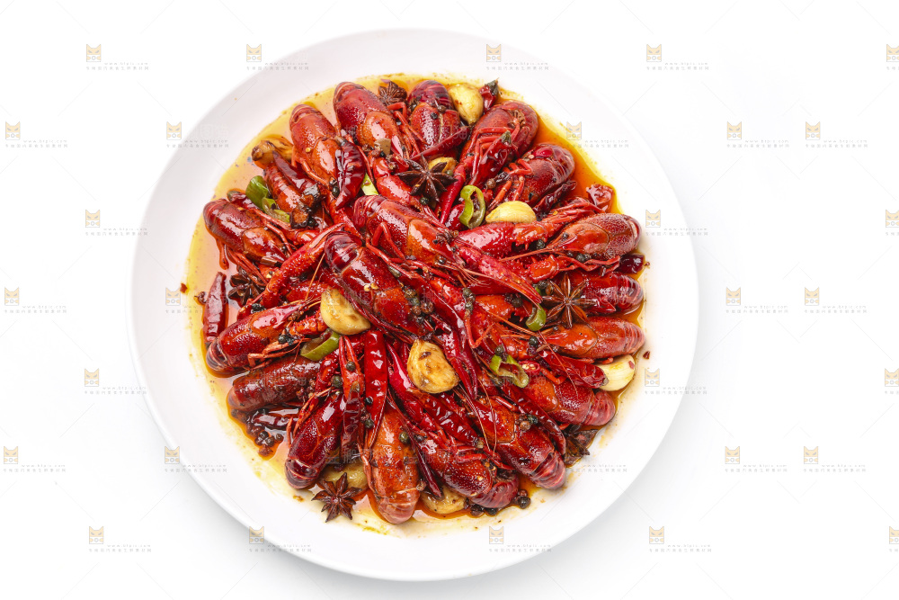 盘子里的麻辣小龙虾