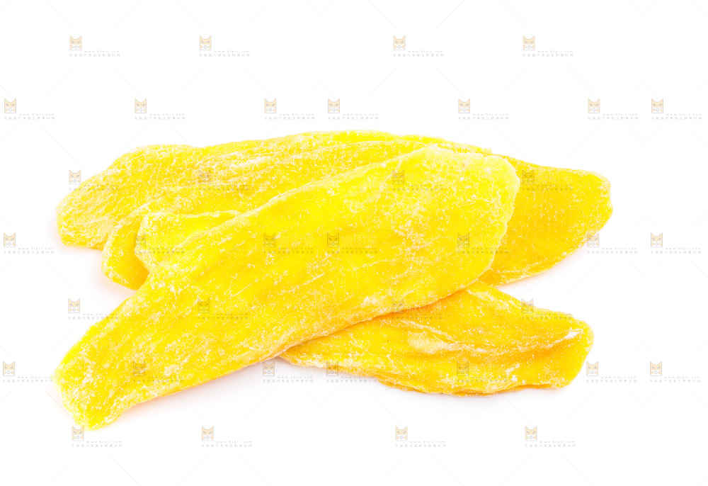 白底上放着芒果干片